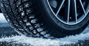 Jak dobrać opony zimowe do auta osobowego? Poradnik krok po kroku.